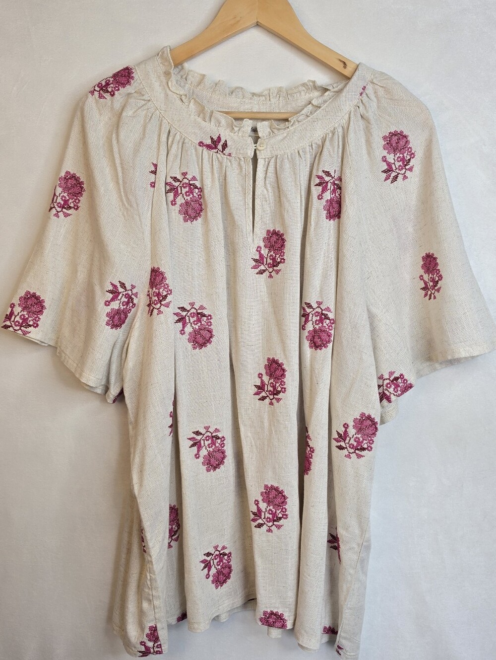 Solitaire Linen Blend Embroidered Floral Peasant Blouse 3X NWT